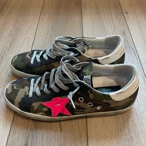 Golden-Goose Camo Super Star (Like New)